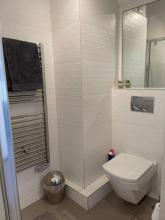 Fully Equipped Beachfront Studio In The Heart Of The City Center Bd Leclerc อองทีบส์ ภายนอก รูปภาพ